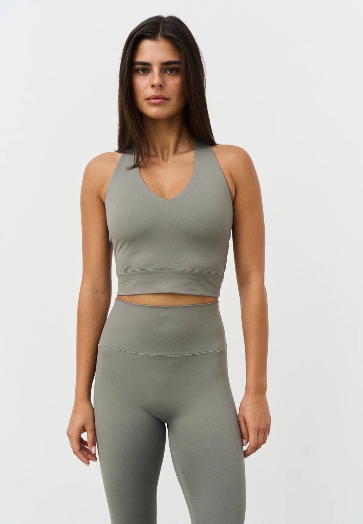 SOFTSCULPT V-NECK CROSS BACK BRA - DARK OLIVE