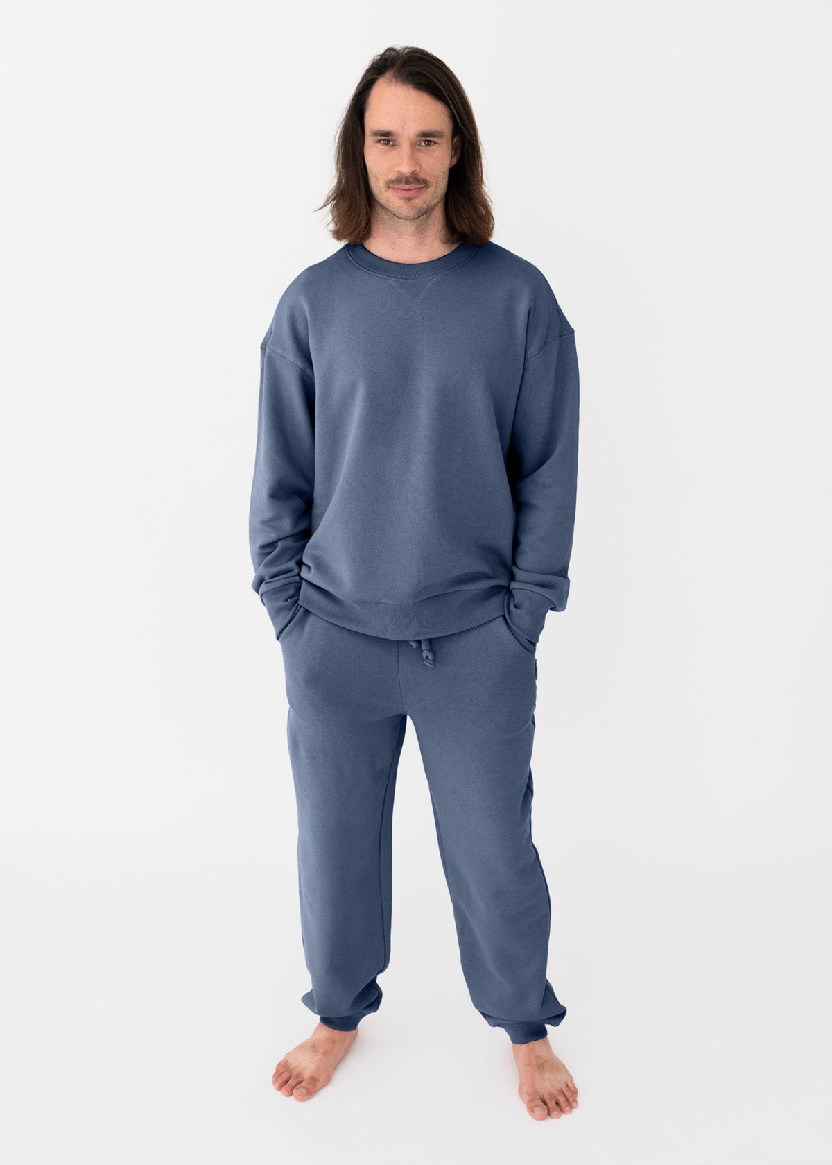 ALMA UNISEX SWEATSHIRT