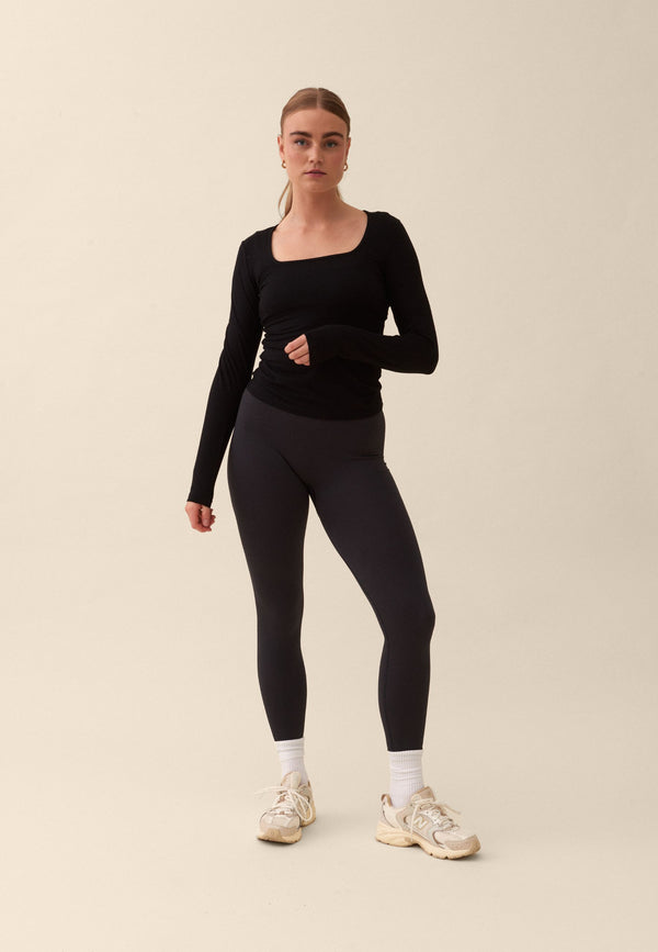 SOFT SQUARE NECK LONG SLEEVE TOP - BLACK
