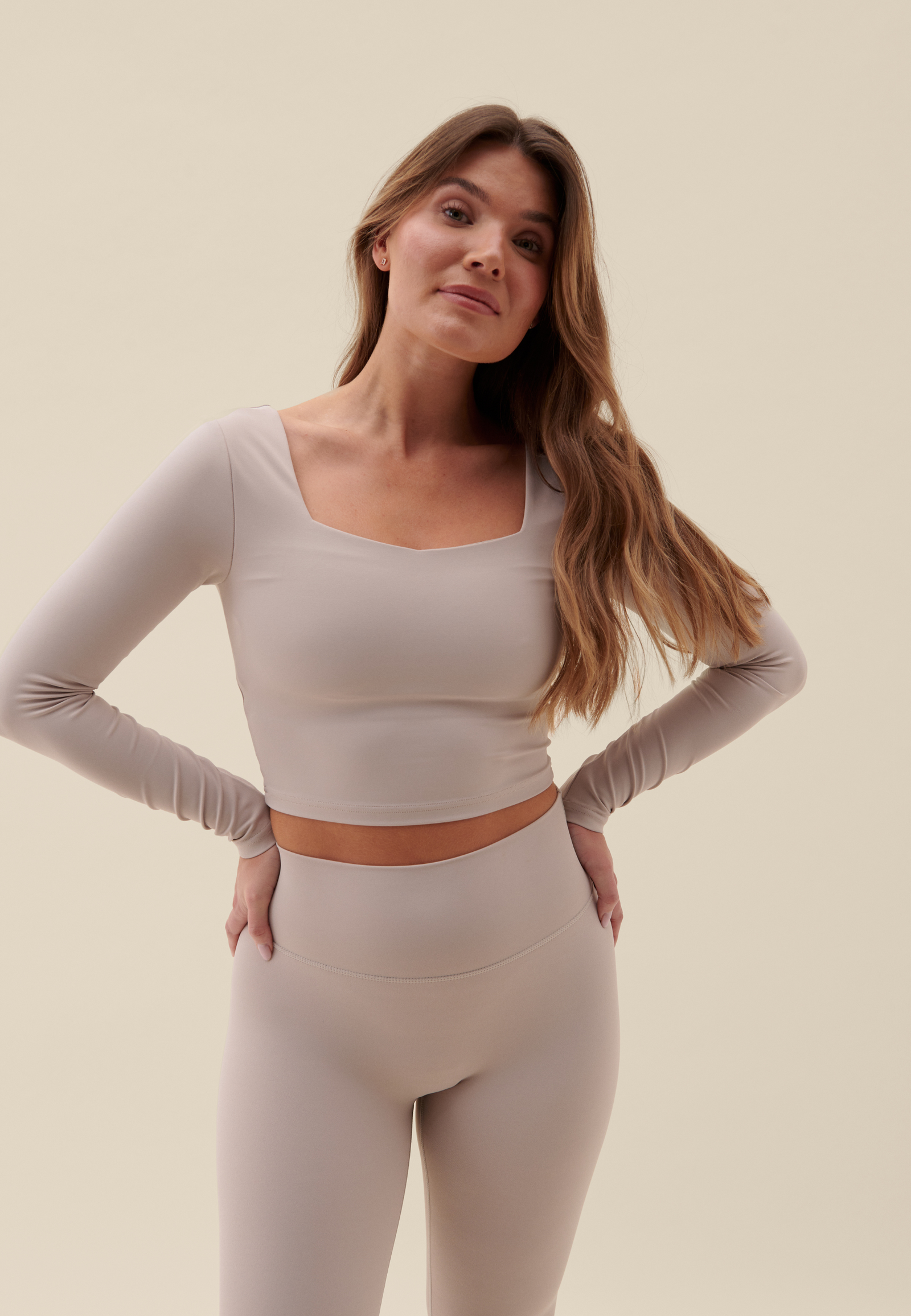 SOFTSCULPT SWEETHEART CROP TOP - DOVE