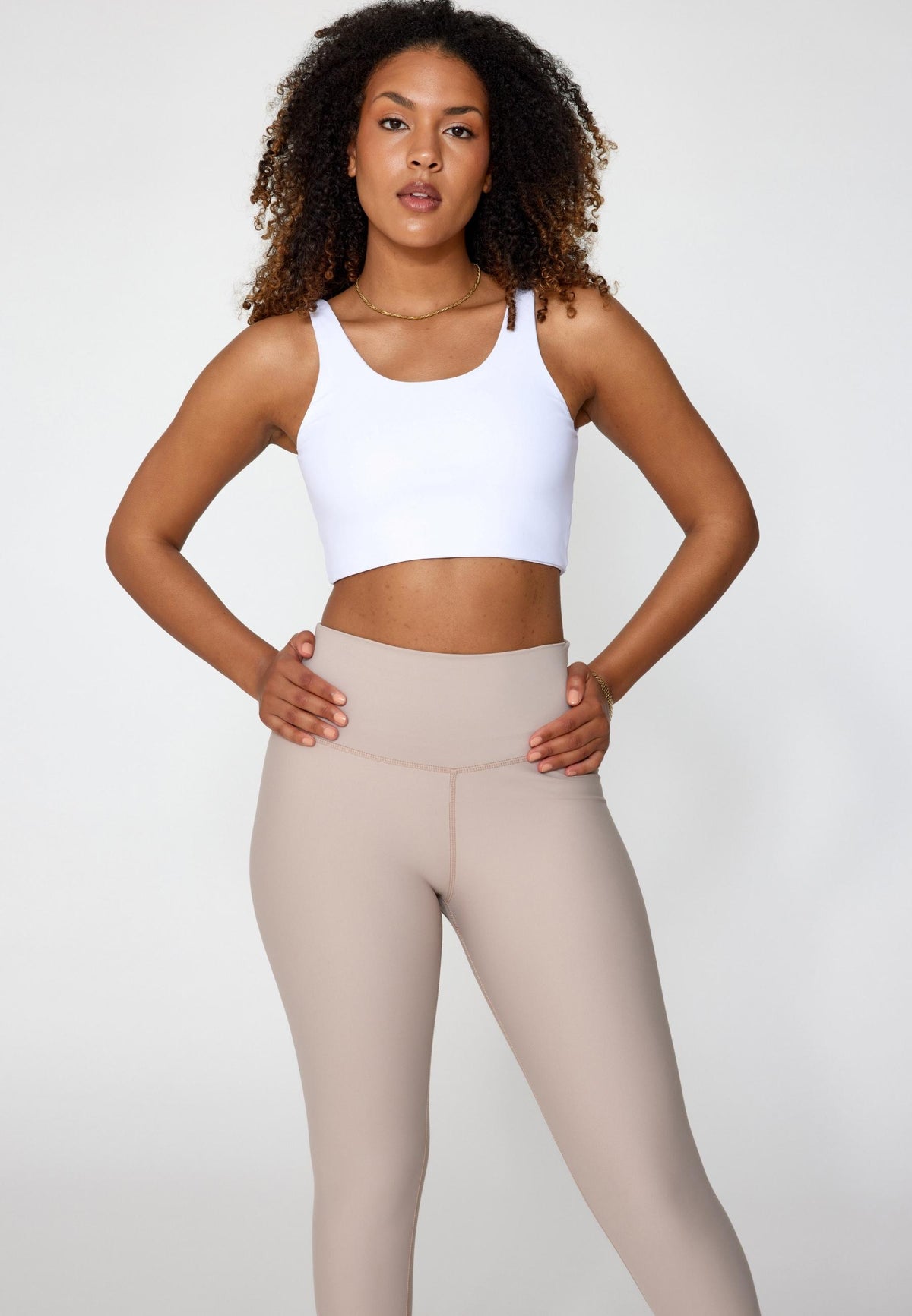 YOGA MIDI SCOOP TOP - WHITE