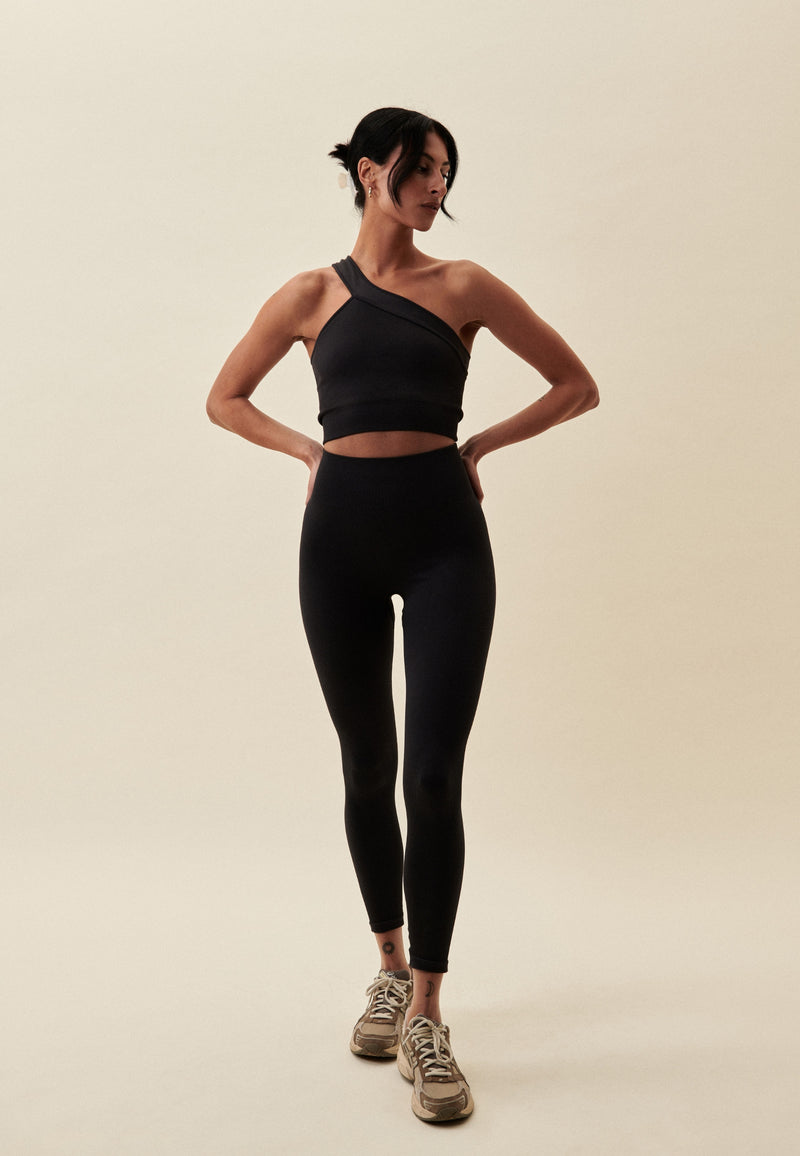 RIBBED SEAMLESS LEGGINGS - BLACK