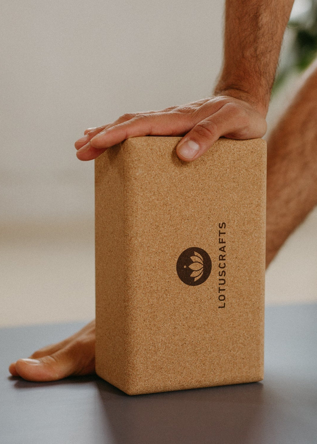 YOGABLOCK AUS KORK KLEIN