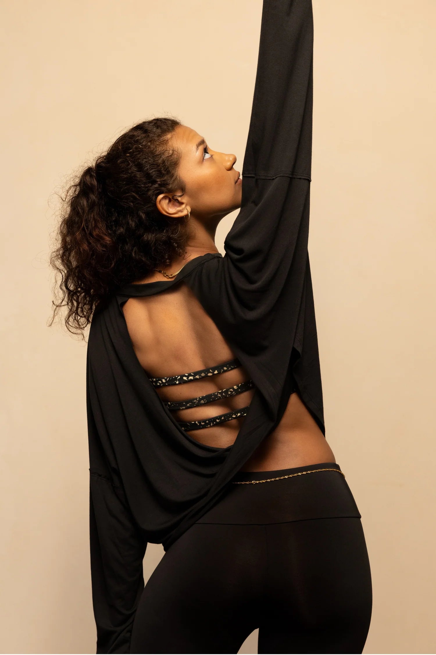 PURA VIDA LONG SLEEVE TOP - BLACK