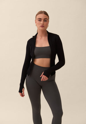 SEAMLESS FITTED ZIP JACKET - BLACK