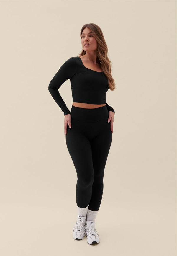 SOFTSCULPT SWEETHEART CROP TOP - BLACK