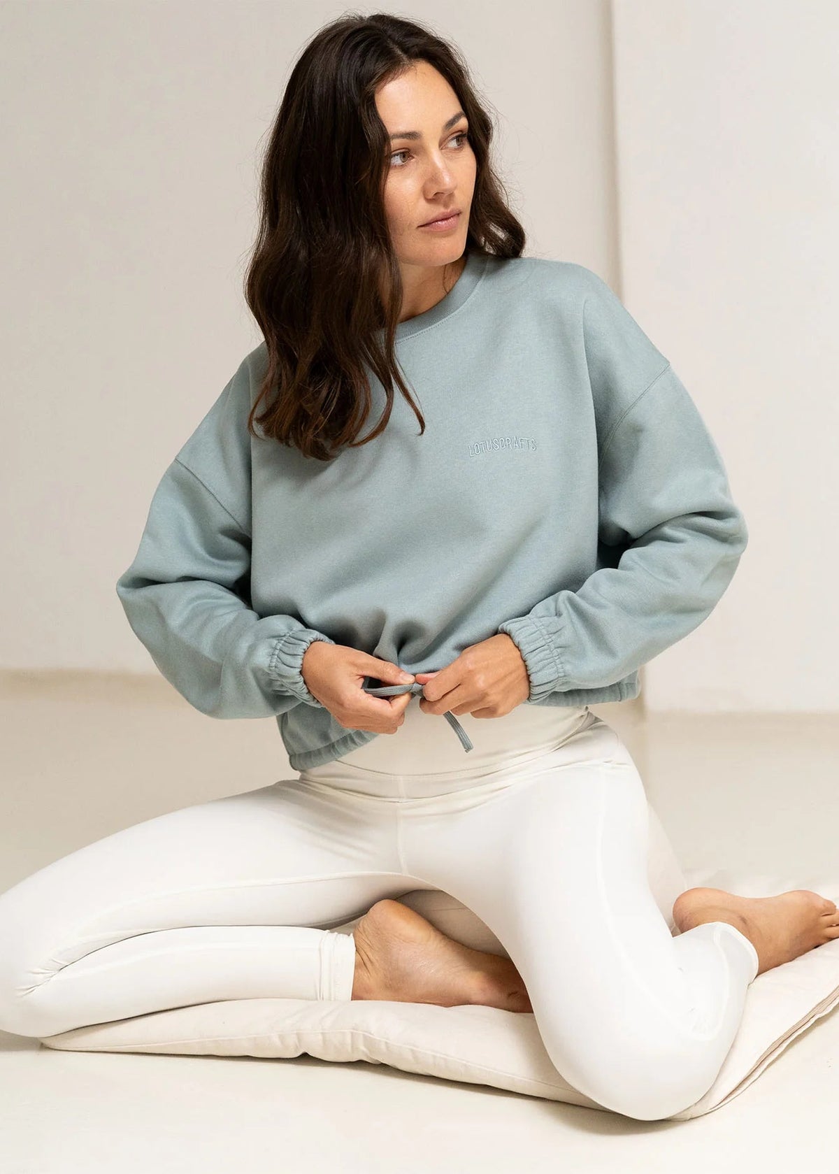 NIA Womens Sweater