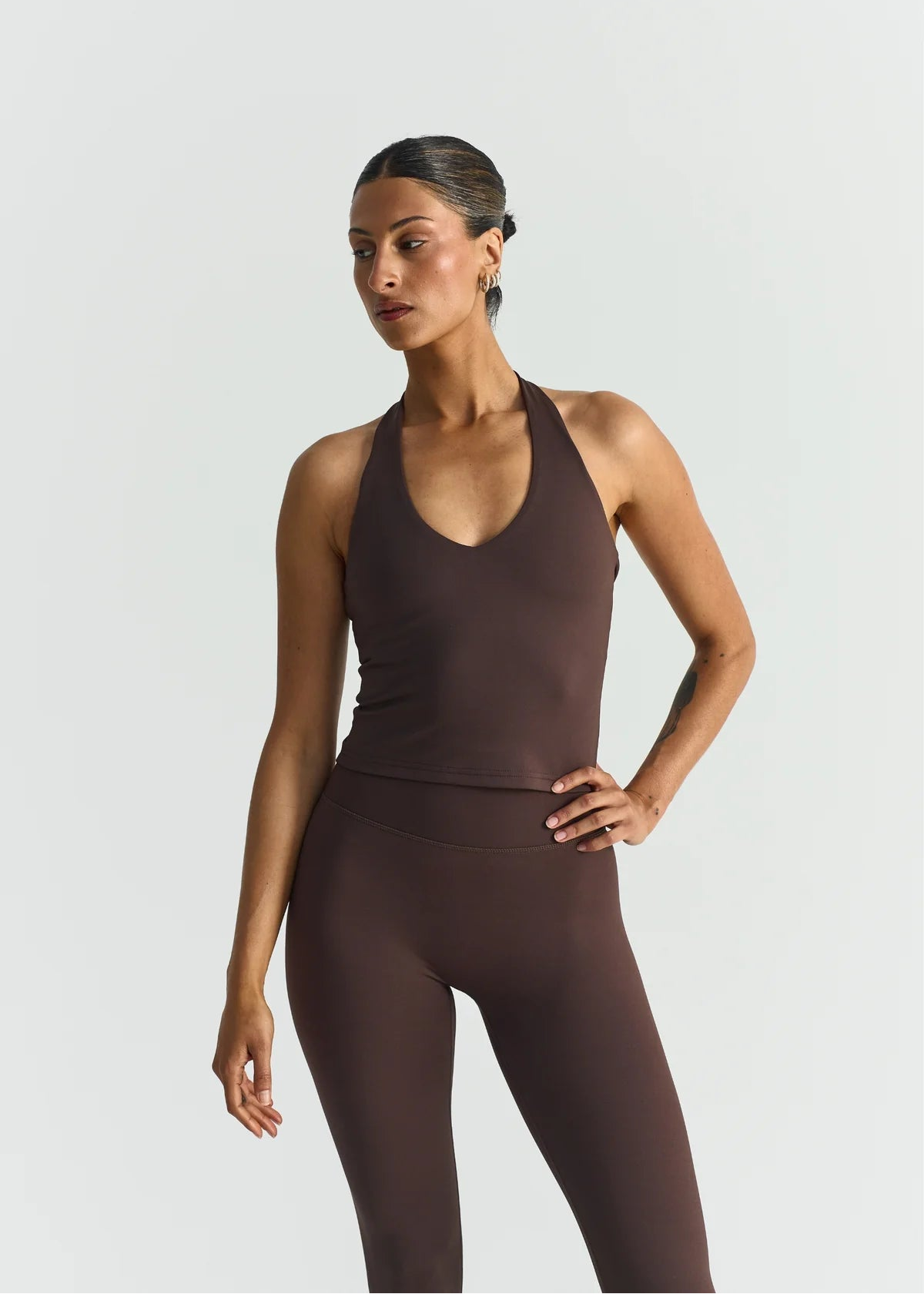 SOFTSCULPT HALTER NECK TOP - ESPRESSO