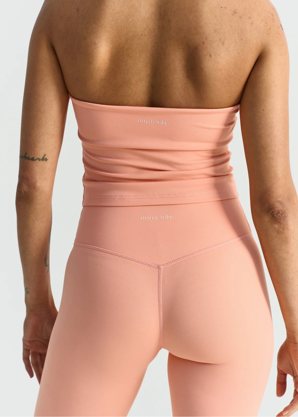 SOFTSCULPT HALTER NECK TOP - PEACH