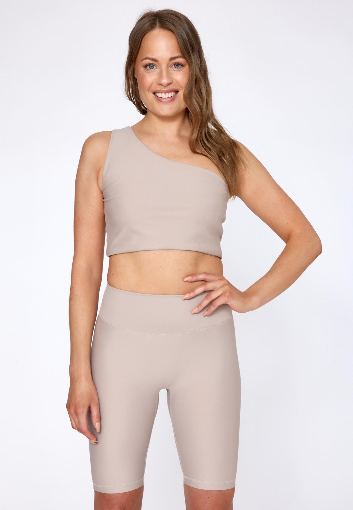 YOGA BIKER SHORTS - TAUPE