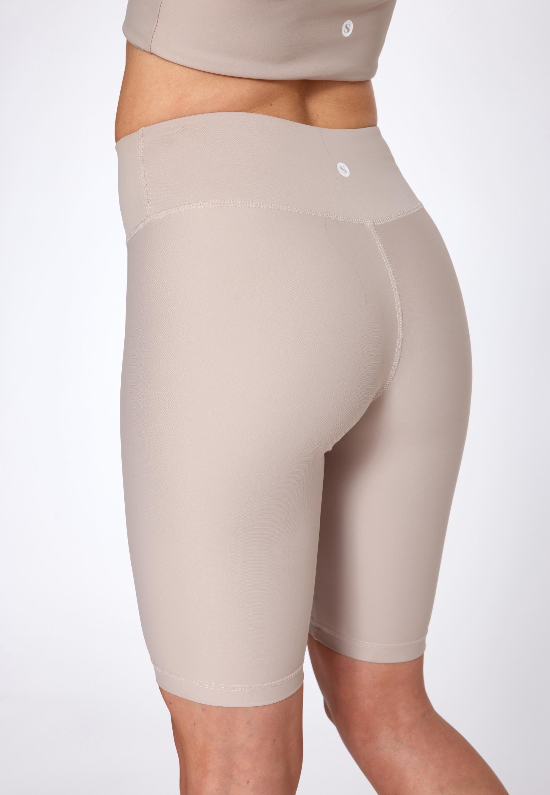 YOGA BIKER SHORTS - TAUPE