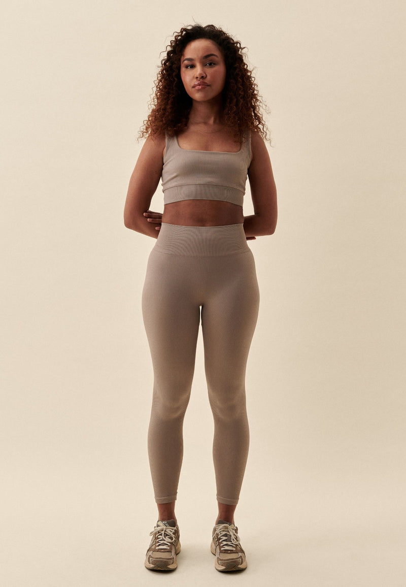 RIBBED SEAMLESS LEGGINGS - CAPPUCCINO